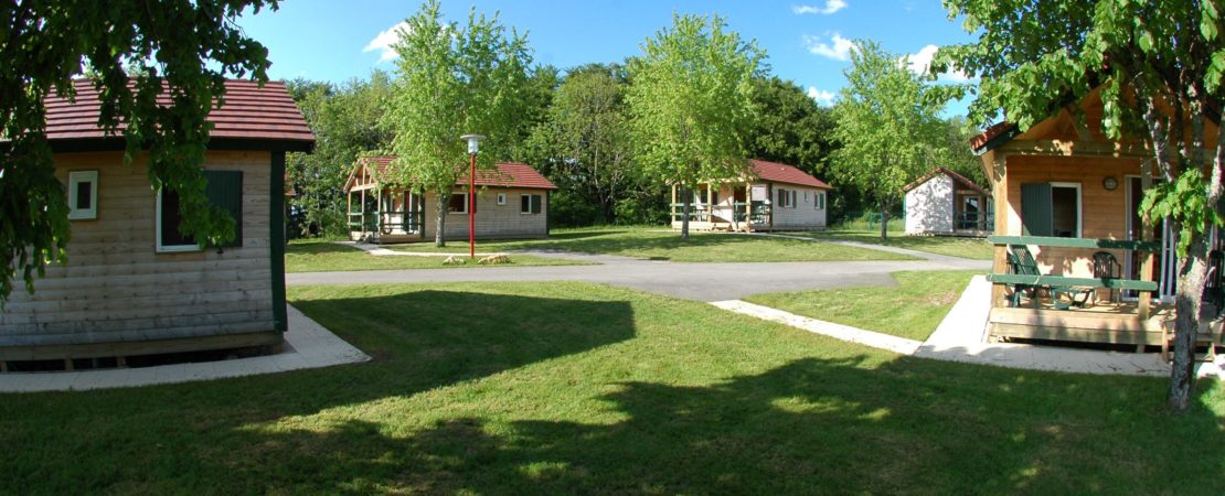 Camping du Bois joli - Chaux-des-Crotenay